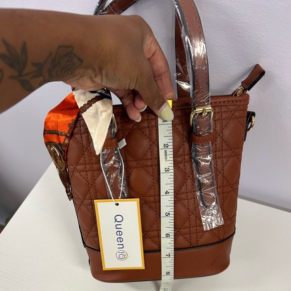 Tote Purse - Picture 6 of 6